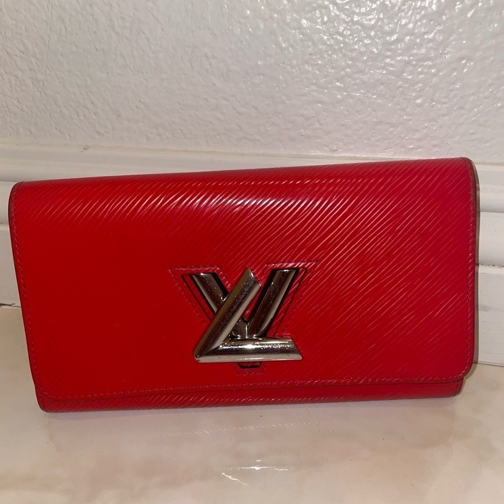 Louis Vuitton EPI Twist Coquelicot Red Wallet Twist Lock​​​​​ - Picture 14 of 14